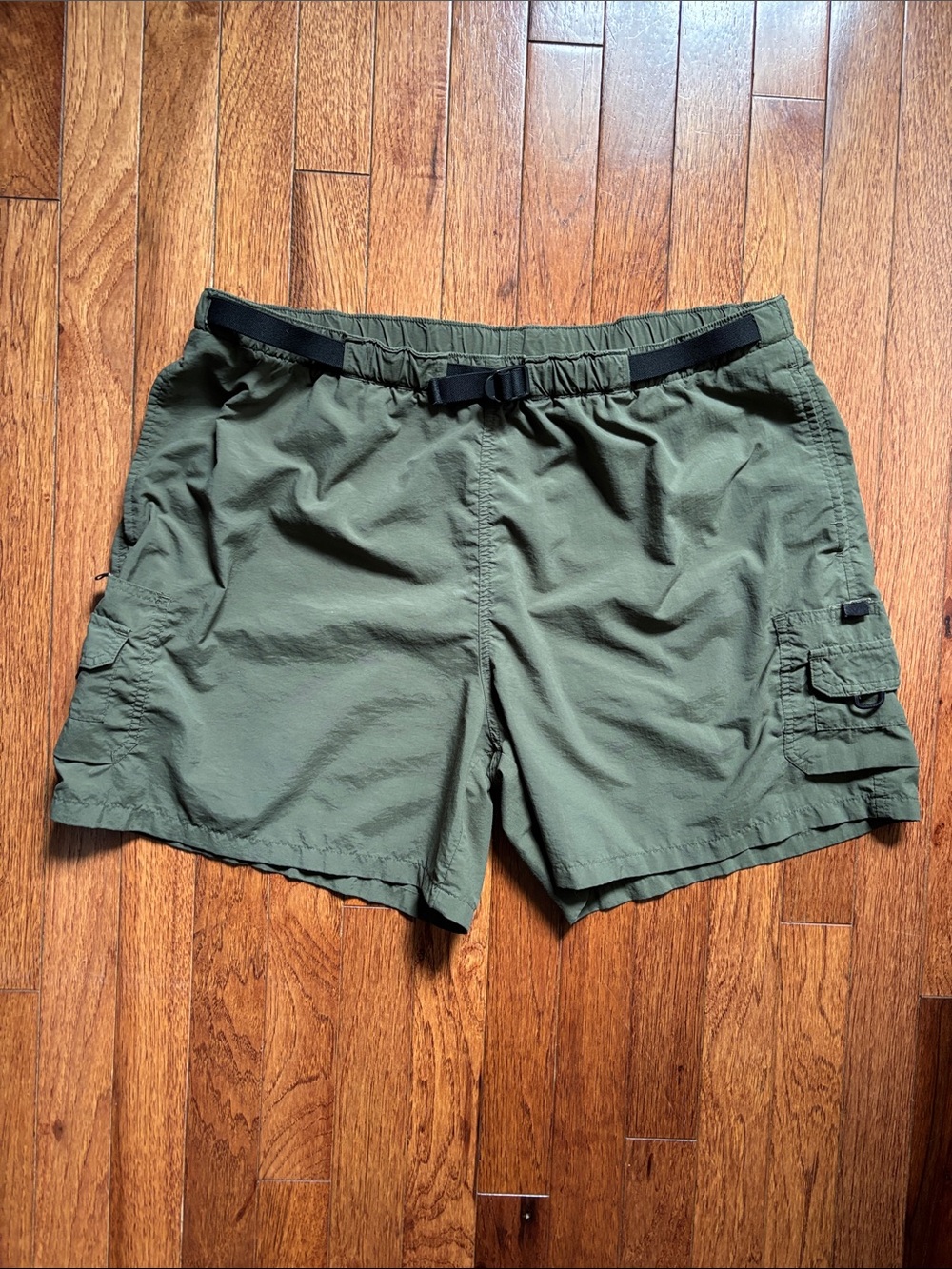 Vintage 90s Columbia Mens XL Spell Out Belted Above Knee Cargo Shorts Olive
